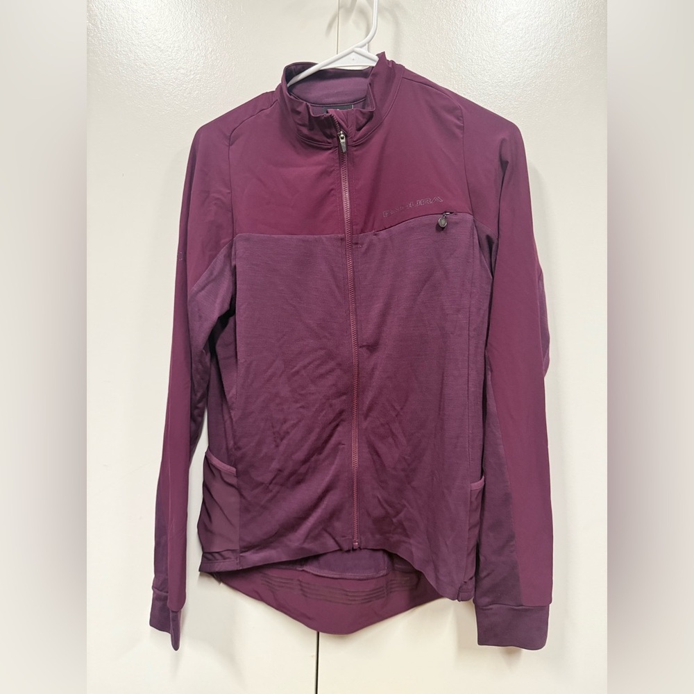 New Endura cycling jacket. Great color.  Medium